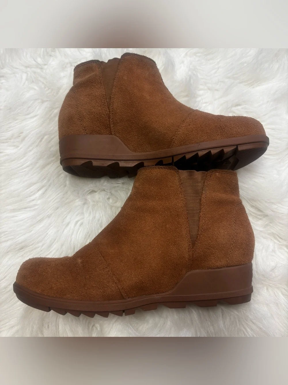 Sorel “Elvie” Chestnut Brown Leather Zip Wedge Ankle Booties size Women’s 10